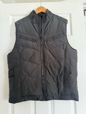 Men’s DKNY Puffer Vest – Black – Quilted – Size M
